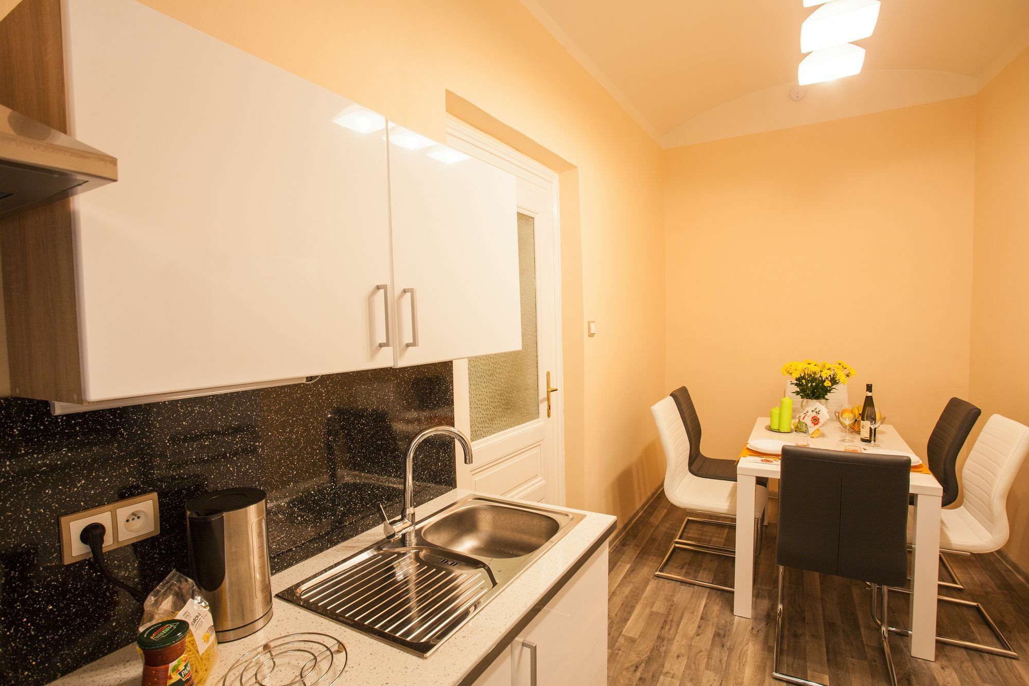 פראג Vertigo Apartment מראה חיצוני תמונה